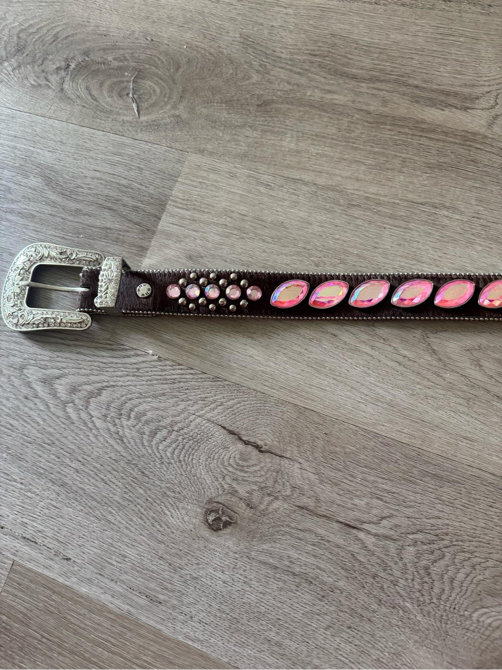 Embellished Western-Style Brown Leather Belt with Rhinestone Buckle - Picture 8 of 9